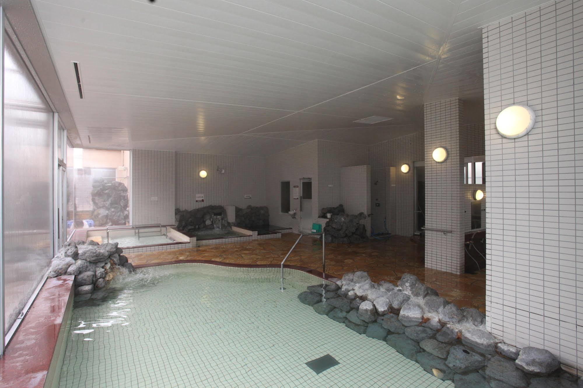 Yuyado Kuttari Onsen Lake Inn Shintoku Exterior photo